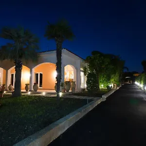  Villa Temenos By Ortigiaapartments